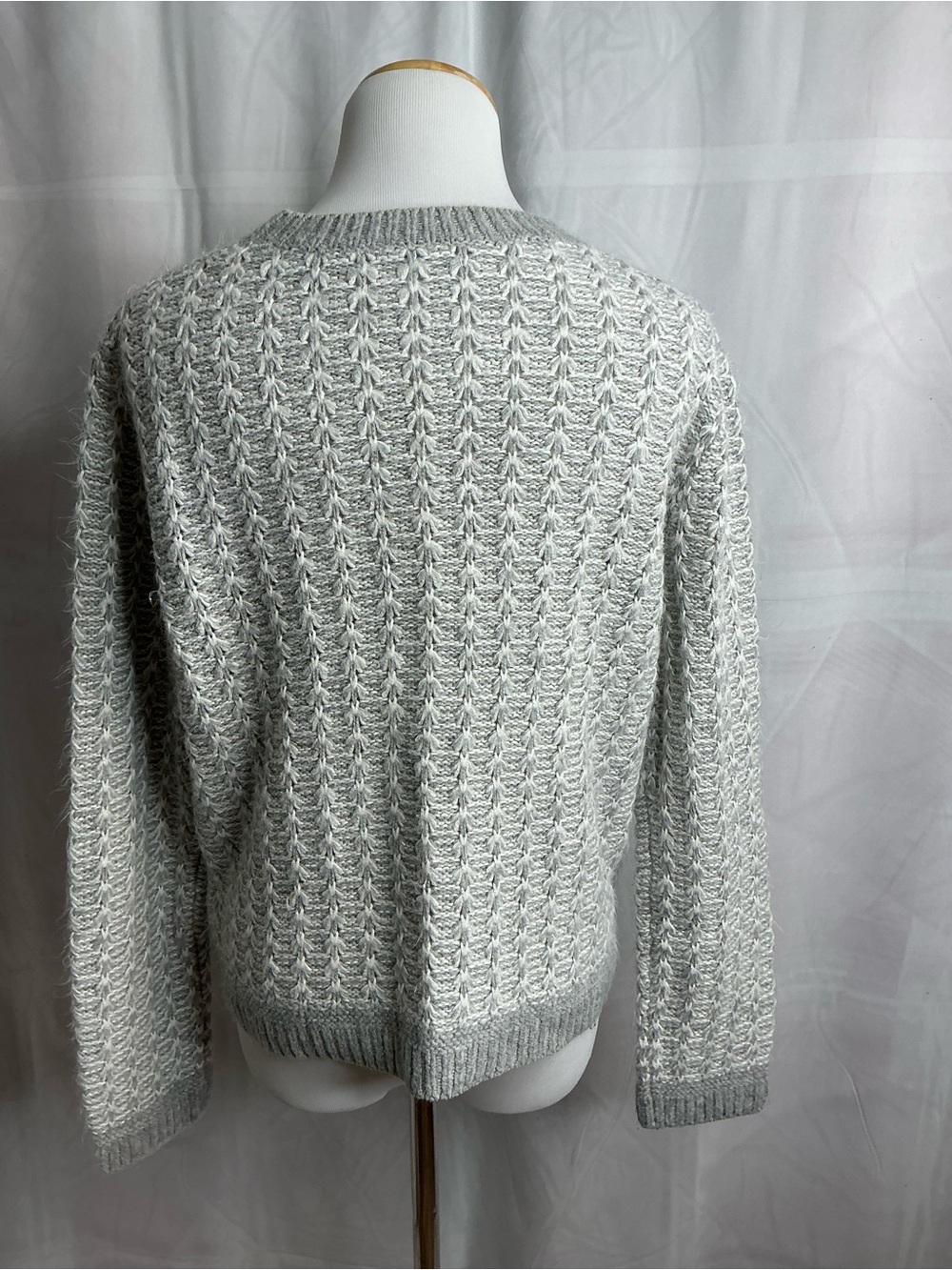 2296 - Textured Crewneck Sweater in Light Gray - Picture 4 of 7